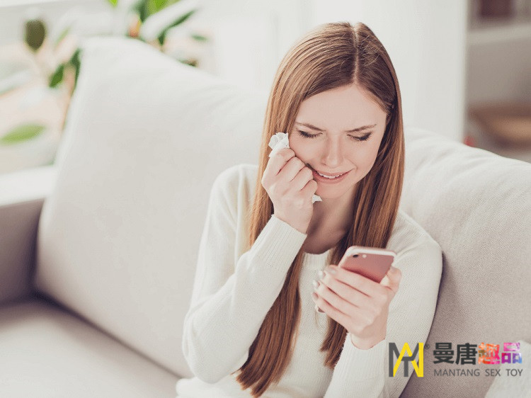 前男友阴魂不散？该不该联络？4个情况辨识你与前任的关系