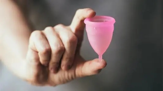 月经杯资深体验师|卫生巾、卫生棉条的我,最后为什么选择了月经杯?