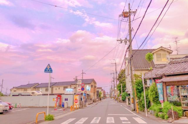 粉色天空